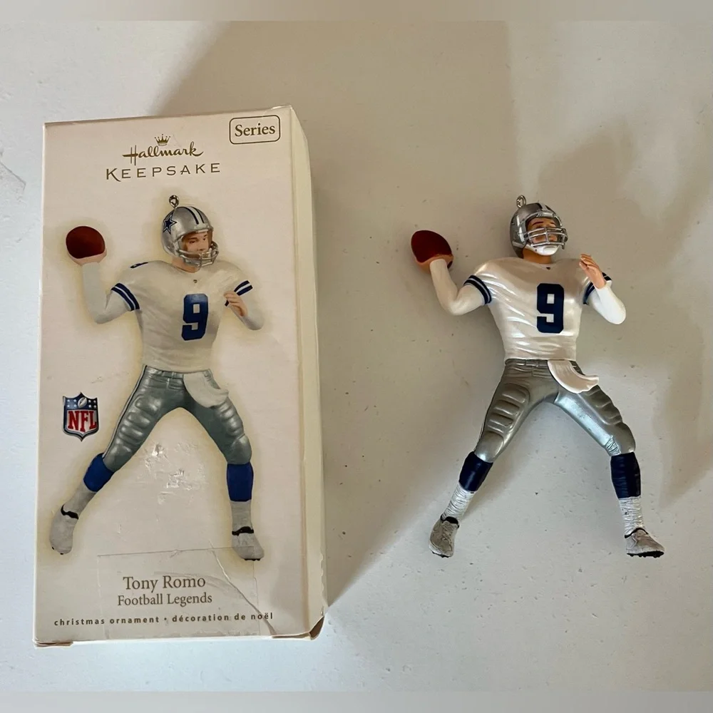Vintage Hallmark Keepsake Football Legends Tony Romo NFL Christmas Ornament